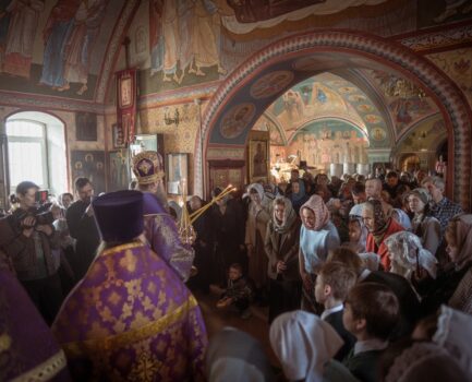 Архиерейское богослужение в Успенском храме села Демьяново