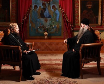 Интервью епископа Сергиево-Посадского и Дмитровского Кирилла председателю Епархиального отдела по издательской деятельности и взаимодействию со СМИ иерею Димитрию Полещуку.