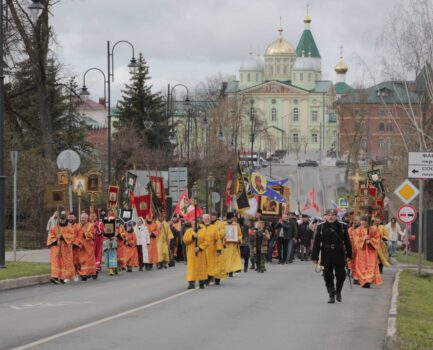 Общегородской Пасхальный крестный ход  в Клину