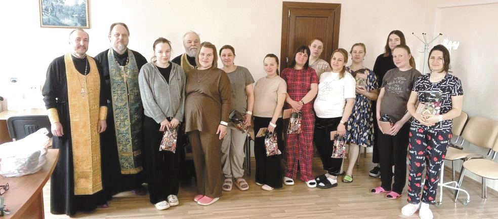 Священники поздравили будущих мам